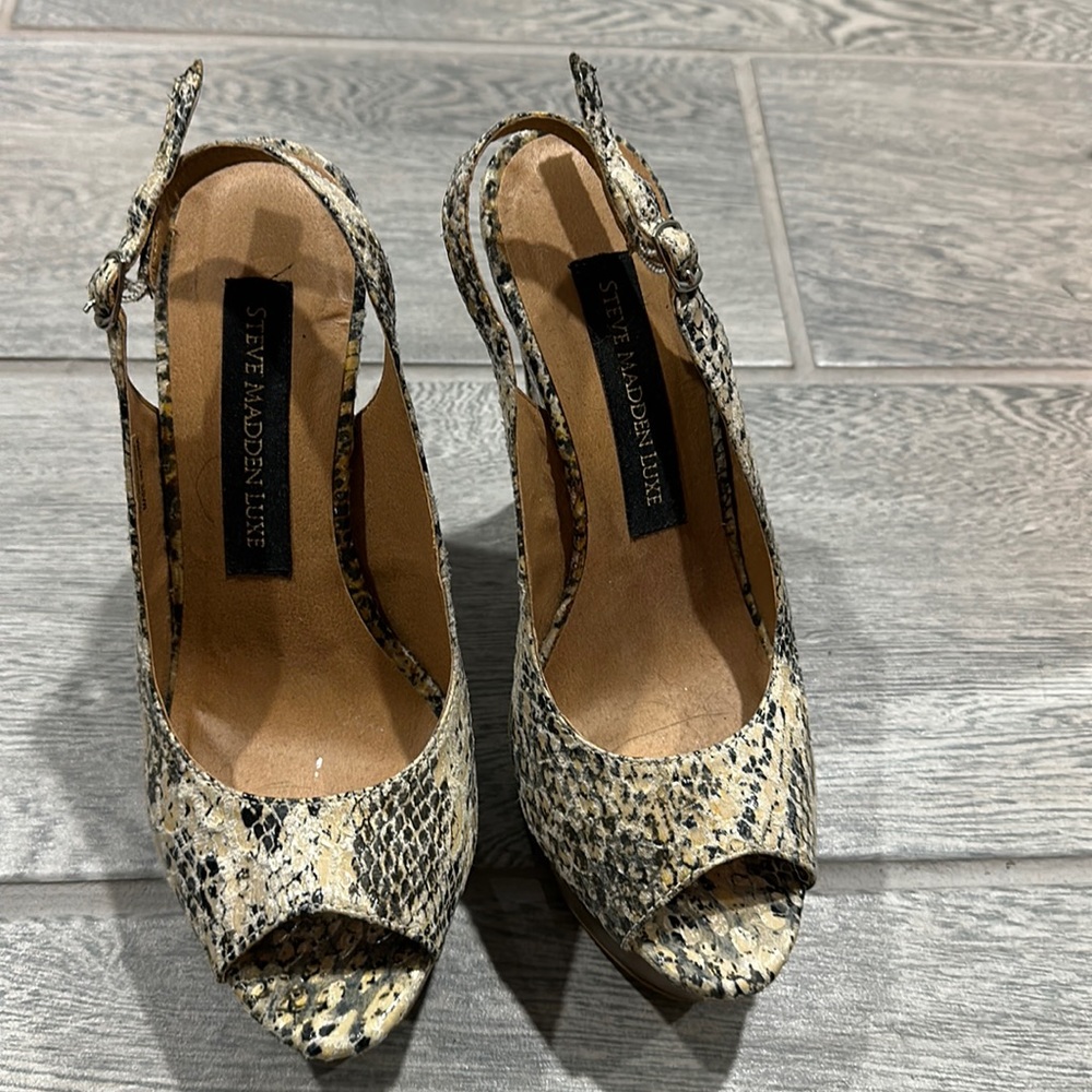 Steve madden lux snake print wedges